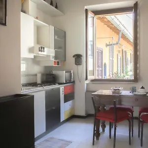 Apartment Bnbutler - Navigli - Vicolo Lavandai, Milan