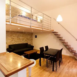 https://10-house.inbudapesthotels.com